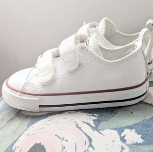 Toddler leather converse